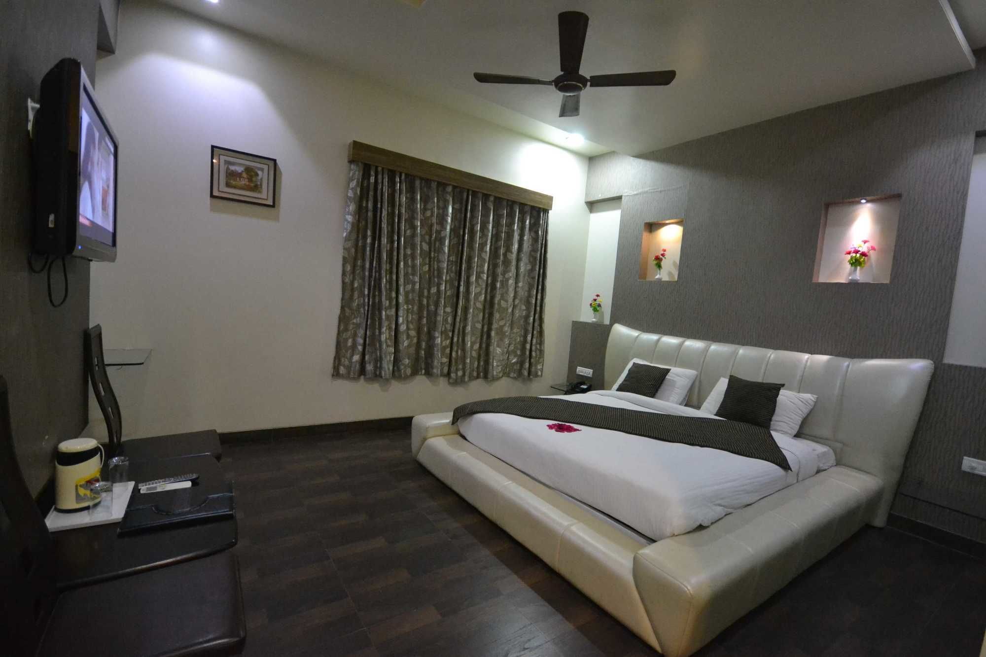 Hotel Sai Miracle Shirdi Exterior foto